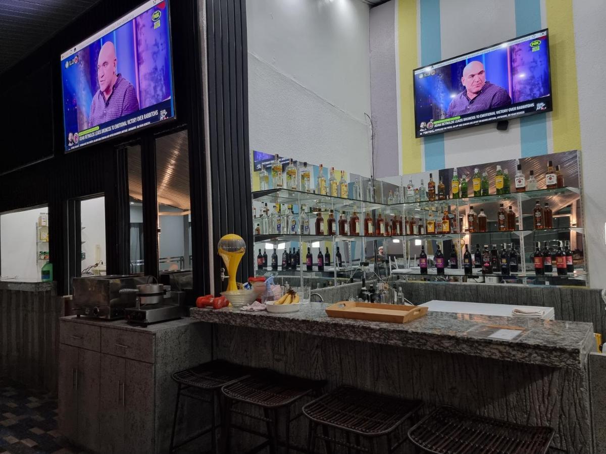 Chequers Suites Subic Bay Olongapo Dış mekan fotoğraf
