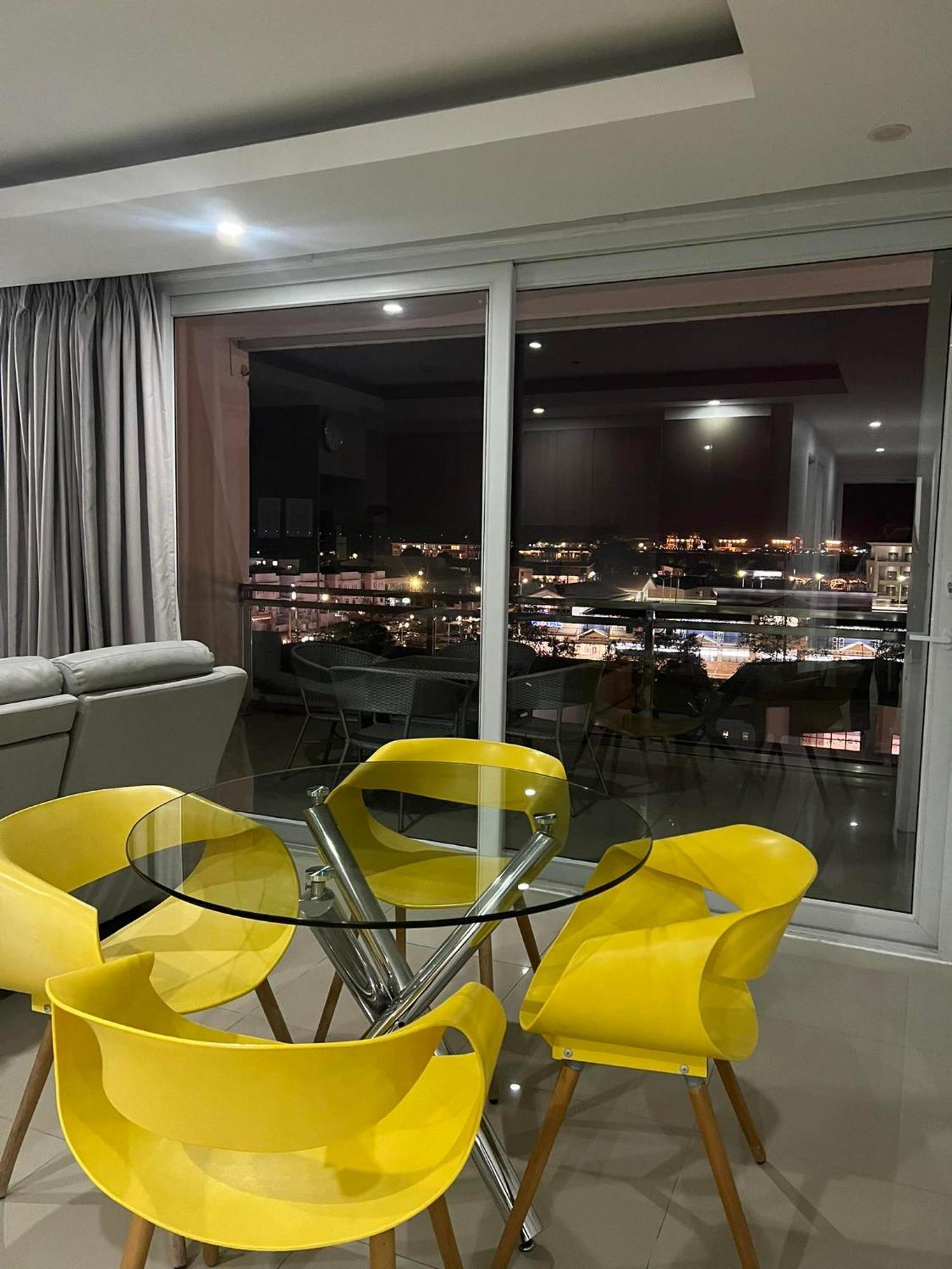 Chequers Suites Subic Bay Olongapo Dış mekan fotoğraf