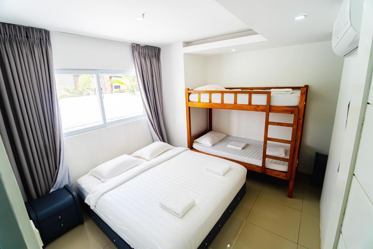 Chequers Suites Subic Bay Olongapo Dış mekan fotoğraf