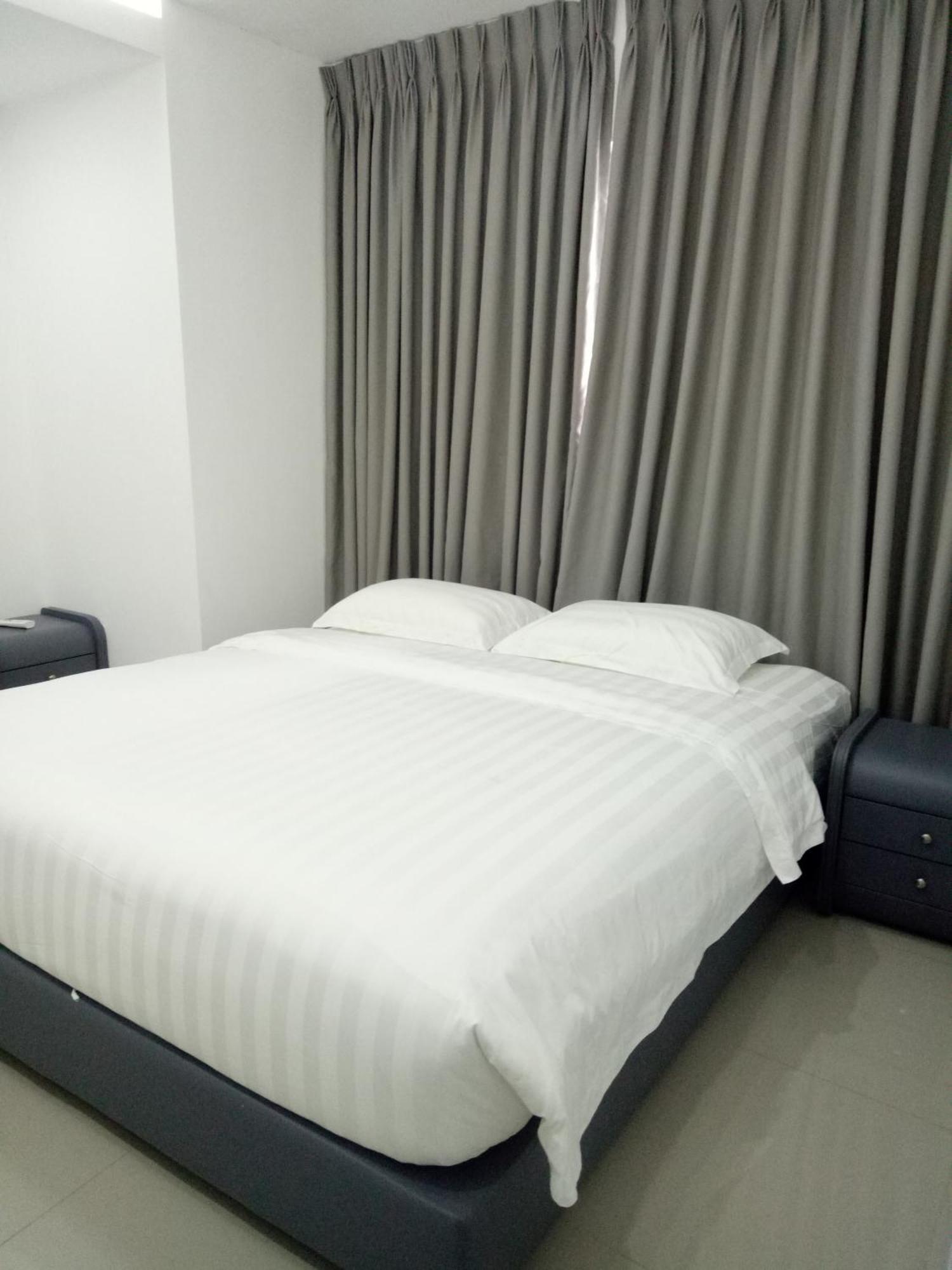 Chequers Suites Subic Bay Olongapo Dış mekan fotoğraf